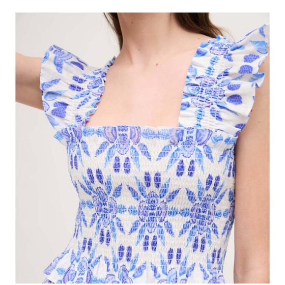 Hill House Tops - Hill House Home Linen Cropped Naz Nap Top in Blue Shell Mosaic Size M Coastal